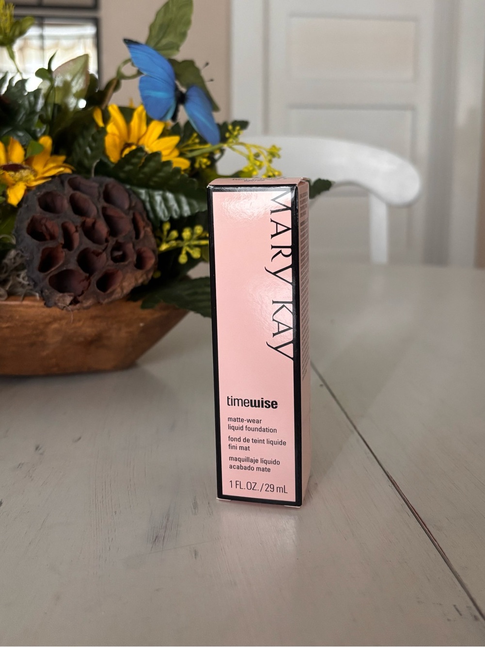 Mary Kay TimeWise Matte-Wear Liquid Foundation - Ivory 2